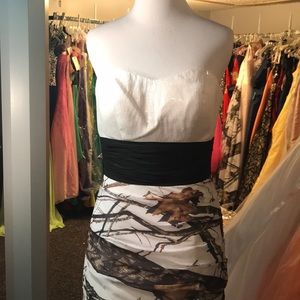 Formal dress/winter camouflage